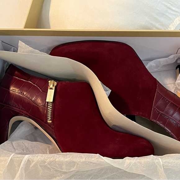 NIB Michael Kors Merlot suede “Sammy” ankle boot 7m - Picture 8 of 11